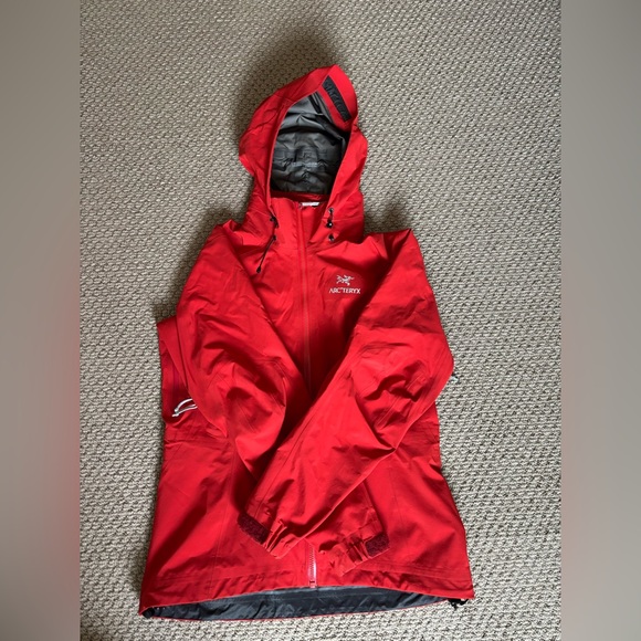 Arc’teryx Gore-Tex ProShell women’s jacket - Picture 6 of 8